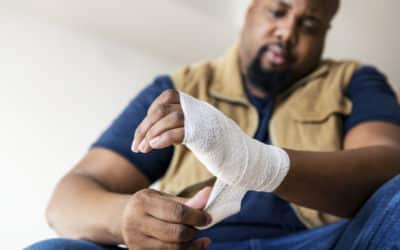 How are weekly workers compensation benefits calculated?